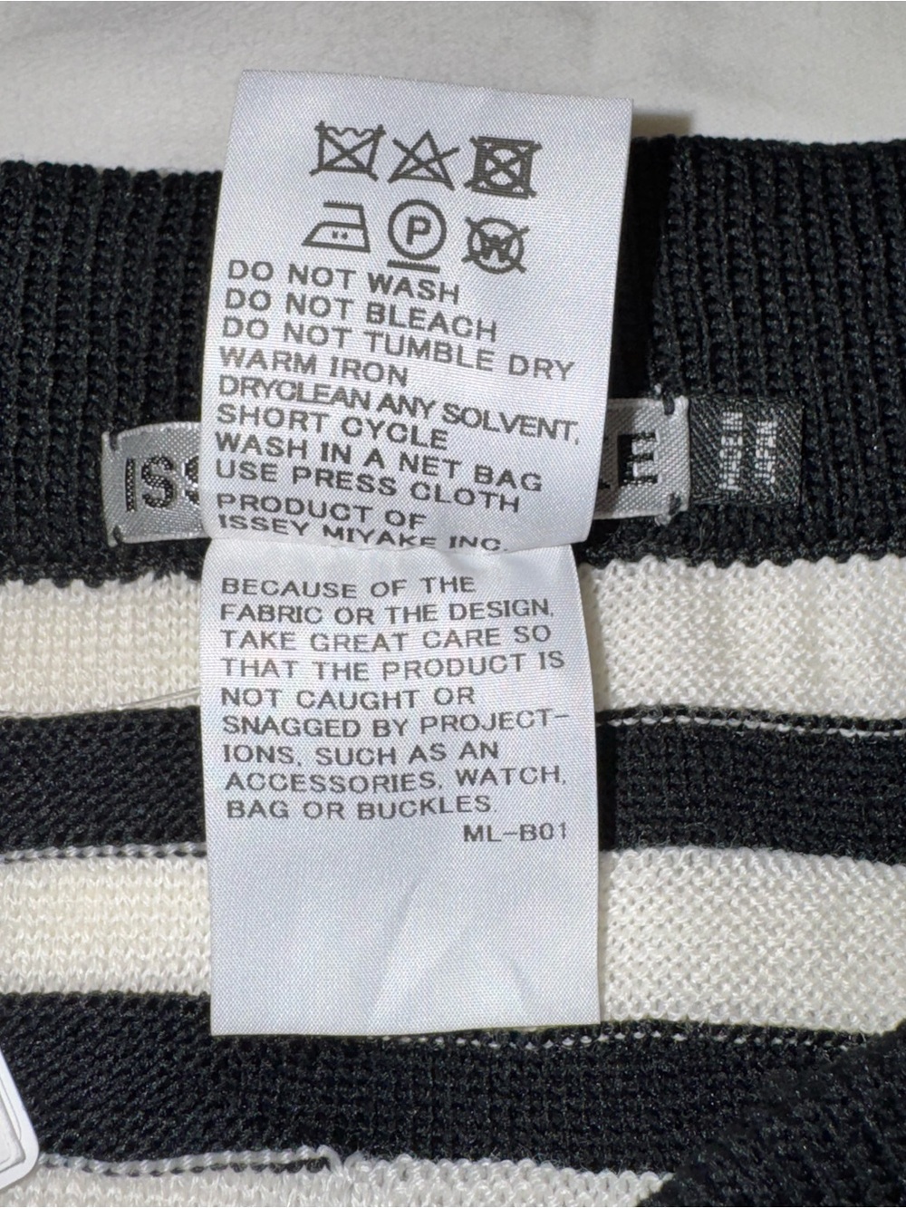 Issey Miyake Black and White Striped A-Line Midi Skirt - Picture 14 of 16
